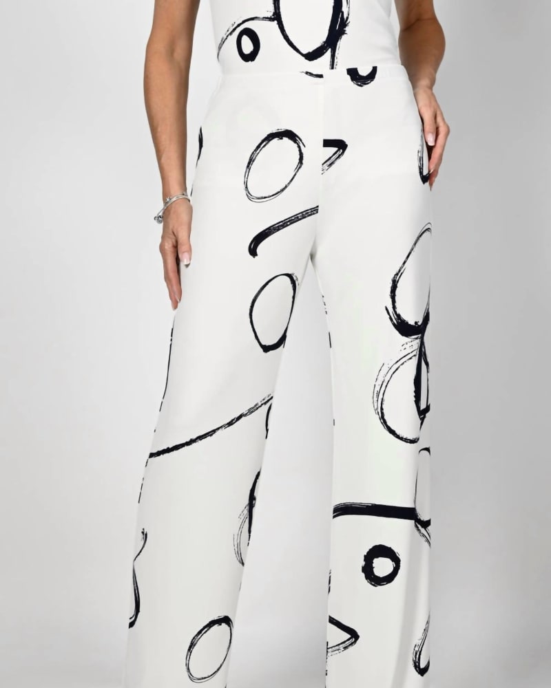 Front of a model wearing a size 12 Printed Palazzo Trouser In Off White/Navy in Off White/Navy by Frank Lyman. | dia_product_style_image_id:357982